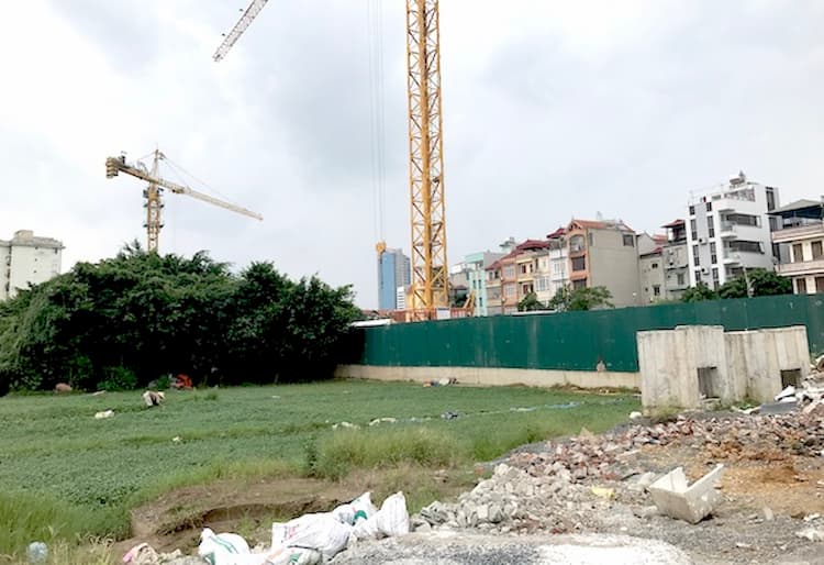 khu đất đang xây dựng công trình