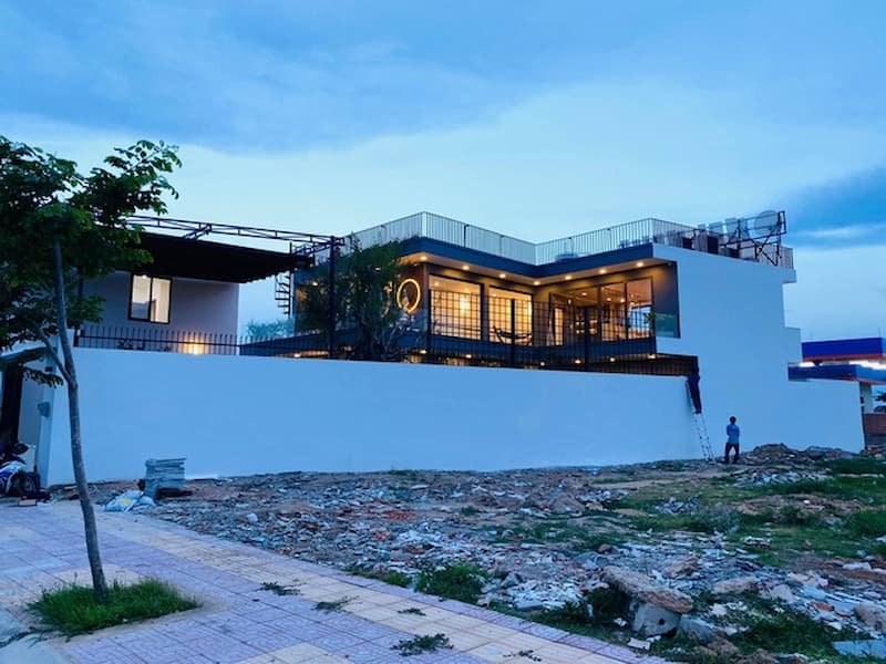 chàng trai bỏ phố về Ninh Thuận xây nhà chăm sóc mẹ