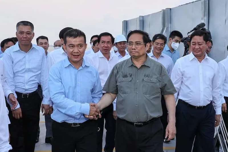 Thủ tướng Phạm Minh Chính khảo sát khu tổ hợp Cà Ná
