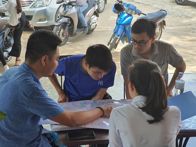 Nhà Đầu Tư Tìm Bất Động Sản Giảm Giá Để “Bắt Đáy”