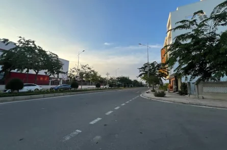 Cần bán cặp góc 2MT Nguyễn Tri Phương giá chỉ 8ty