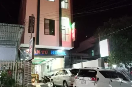 Bán khách sạn biển ninh chữ chỉ 7,9 tỷ