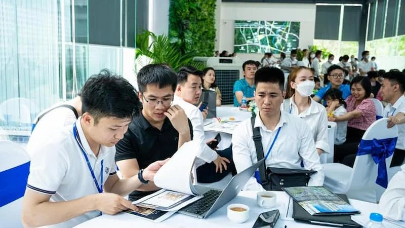 Làn Sóng Môi Giới Phía Bắc “Nam Tiến” – Thị Trường Bất Động Sản Miền Trung, Miền Nam Đổi Nhịp 